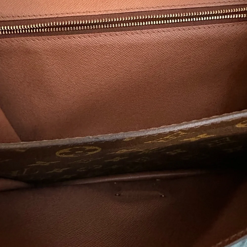 βββSOLD! Louis Vuitton Monceau βββ - Picture 10 of 17